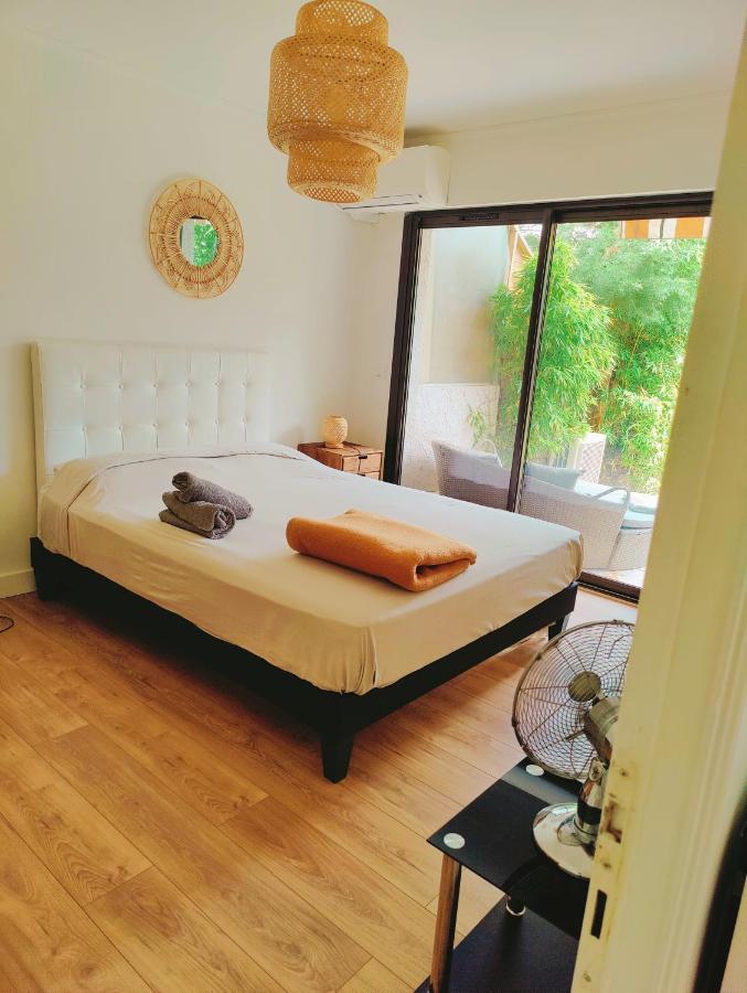 Garden Flat In Канни Екстер'єр фото